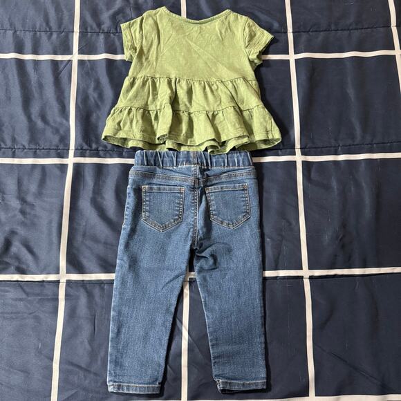 OshKosh/Carter’s 2-Piece 18M Girl Outfit – Ruffle Tee & Jeans - Picture 2 of 6